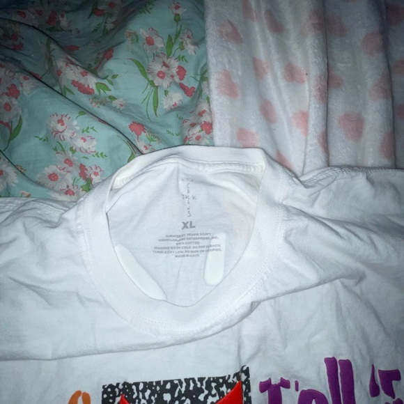 CACTUS JACK X MCDONALDS COLLAB - Picture 3 of 3